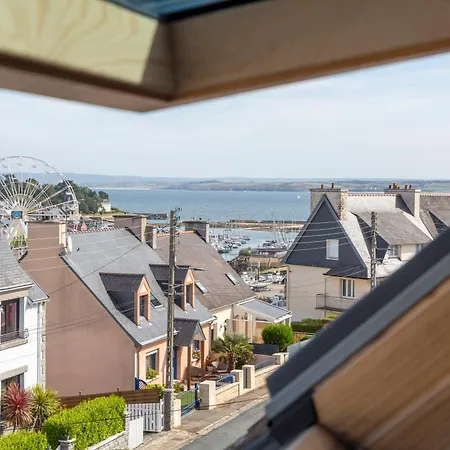 400m Du Port Apartment *